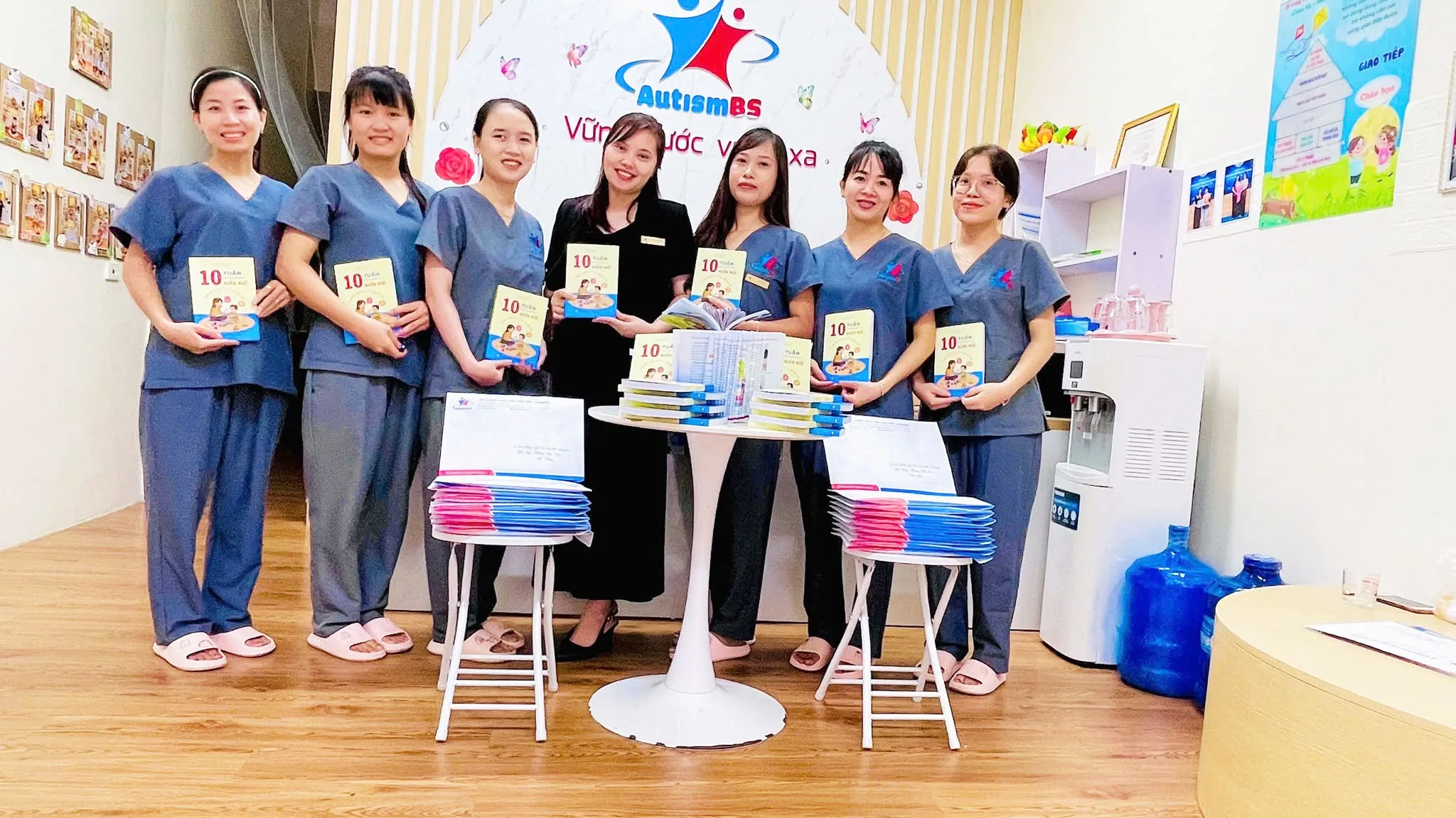 AutismBS tạo ra môi trường học tập nhất quán giữa trung tâm và cuộc sống thường ngày.