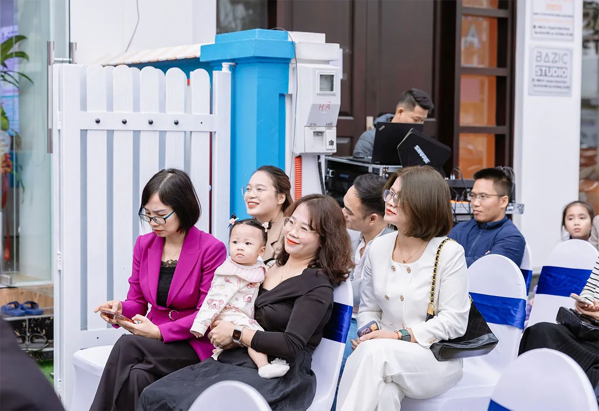 Tại AutismBS phụ huynh hiểu - đồng hành - cùng thực hiện.