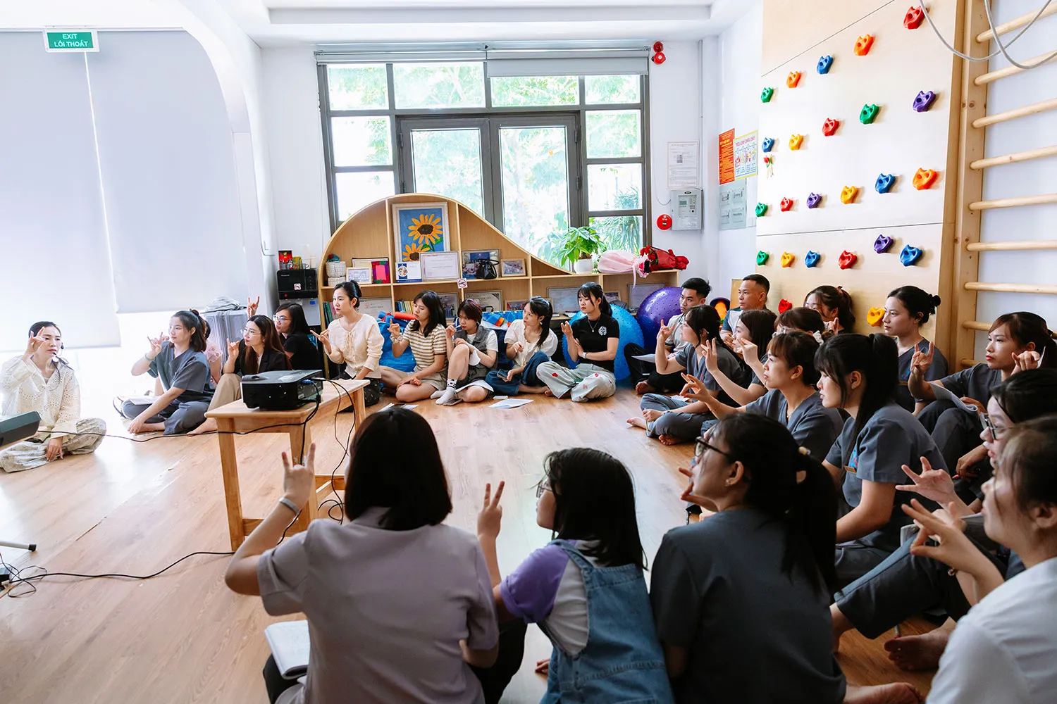 Ở mô hình hệ thống phụ huynh được đào tạo bài bản, có lộ trình rõ ràng.