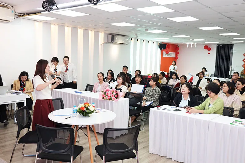 AutismBS thường xuyên tổ chức hội thảo, tọa đàm cho phụ huynh và cộng đồng.