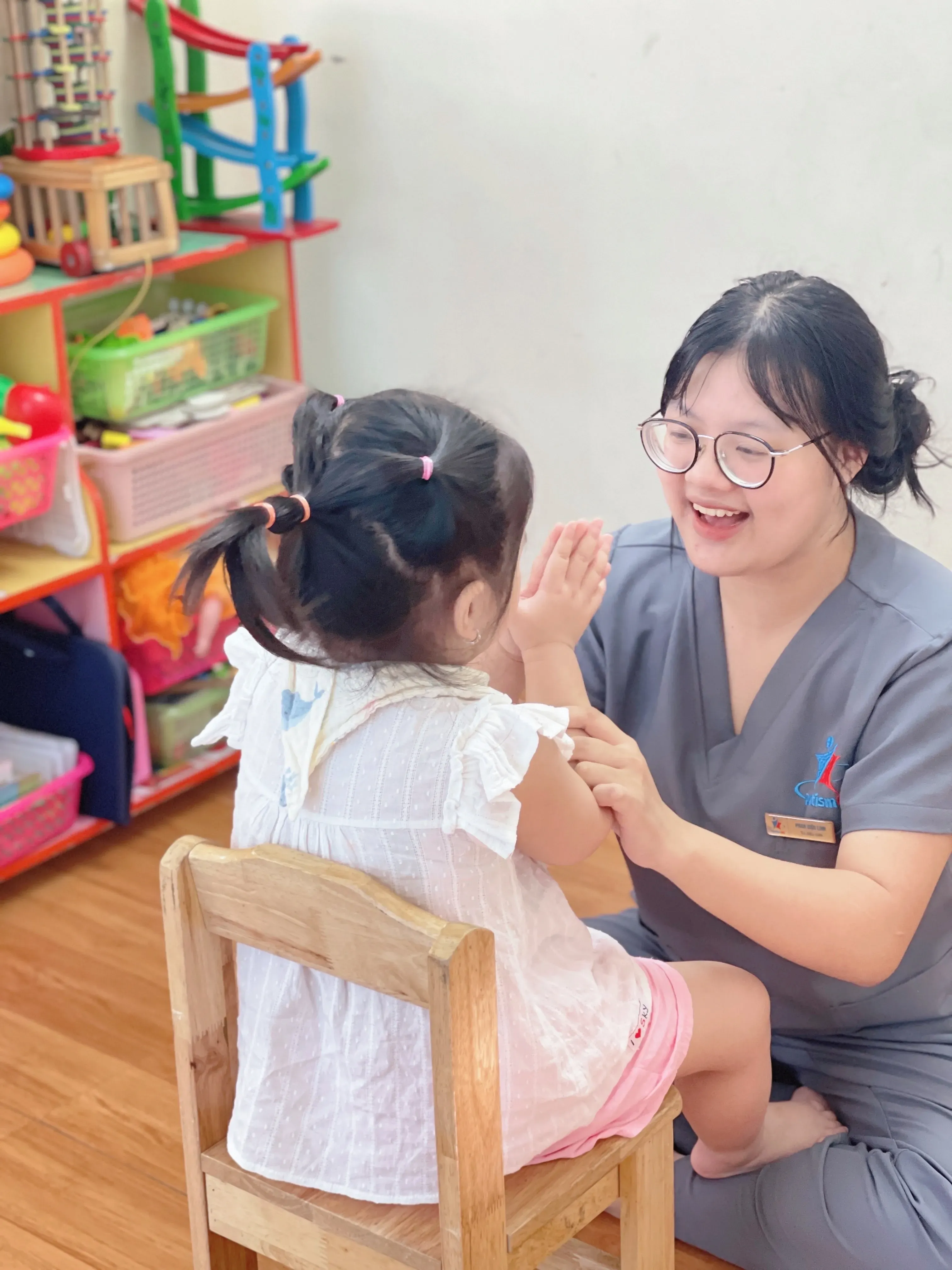 Mỗi buổi đào tạo giúp nâng cao chất lượng can thiệp 1-1 cho trẻ.