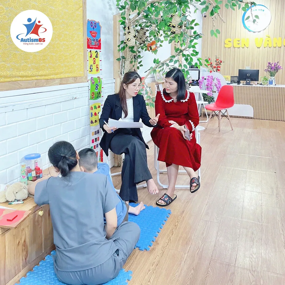 AutismBS đánh giá định kỳ tại trường.