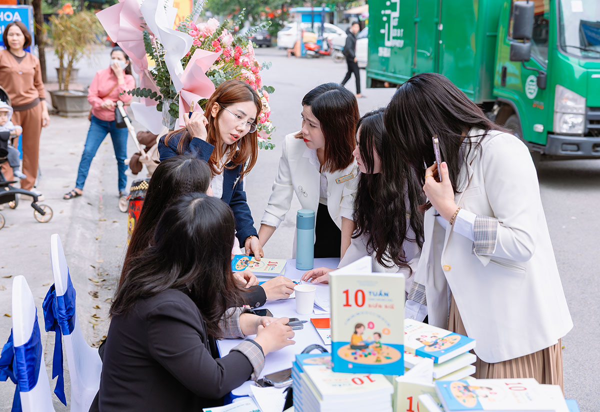 Tài liệu đào tạo chuyên sâu được chuẩn hóa trong hệ thống AutismBS