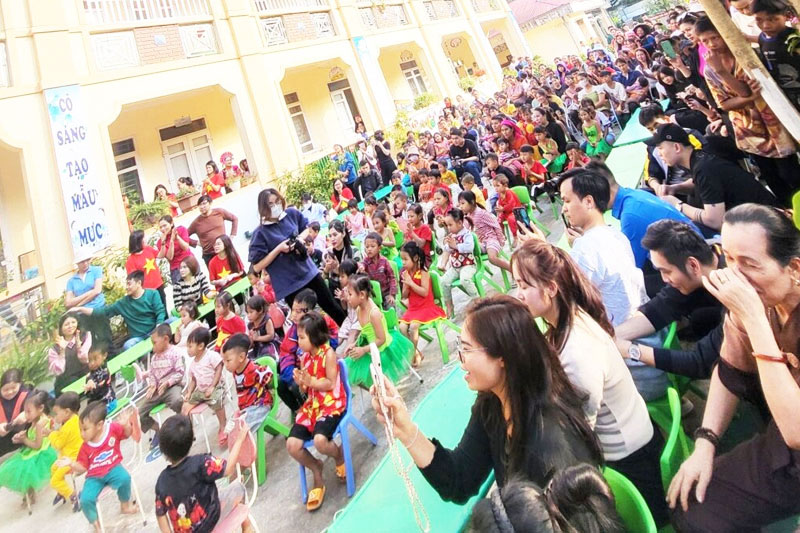 “Niềm vui cho em” dự án thiện nguyện về vùng cao của hệ thống giáo dục đặc biệt Auism Blue Sky đã về đích