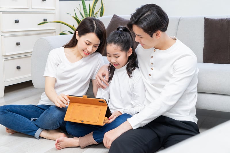 Chị Trà My Nguyễn
